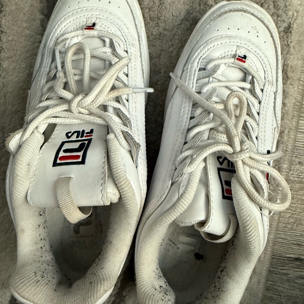 Fila womens White Sneakers